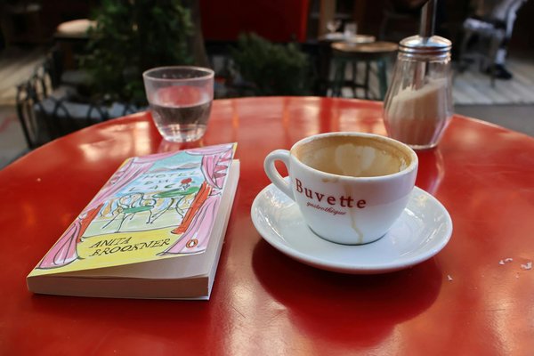 Ace Your Summer Business Look: Expert Tips for Styling Linen Pantsuits