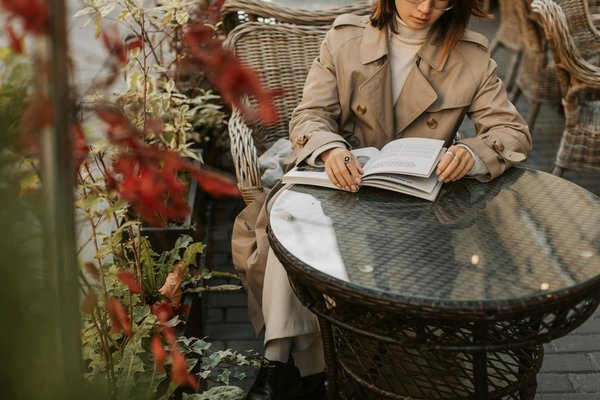 Mastering Professional Fashion: The Ultimate Guide to Choosing and Wearing Wide Belts for Business Triumph